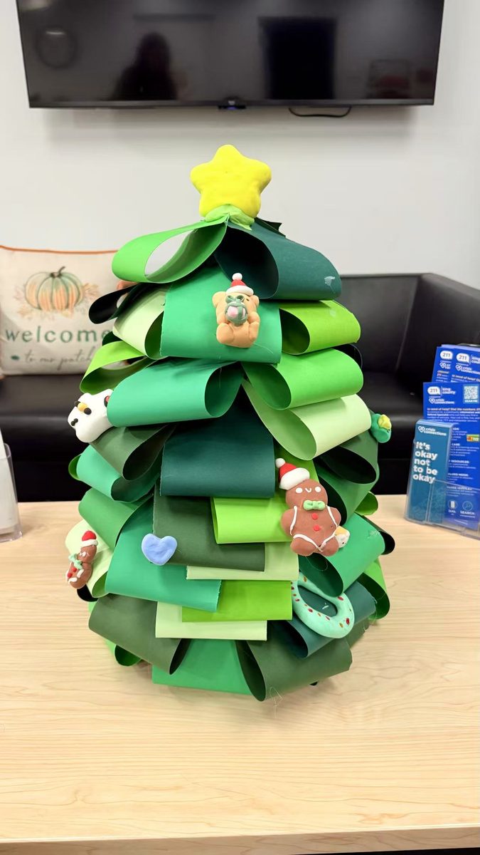 Art4Earth paper craft tree made from folded green paper
